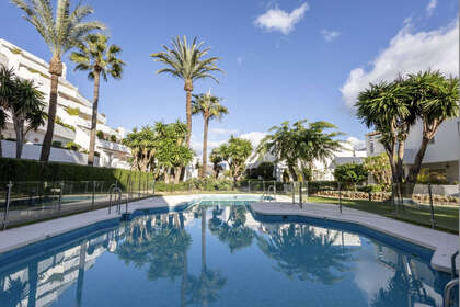 Penthouse for sale in Nueva andalucia, Málaga. 