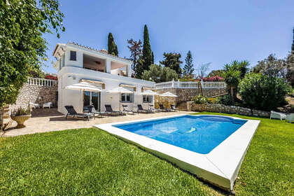 Chalet Adosado venta en Benalmádena, Málaga. 