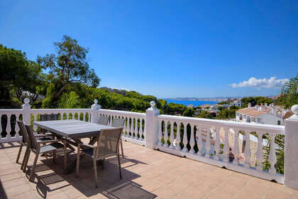 Chalet Adosado venta en Benalmádena, Málaga. 