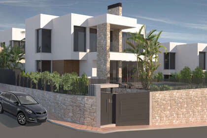 Cluster house for sale in Mijas Costa, Málaga. 