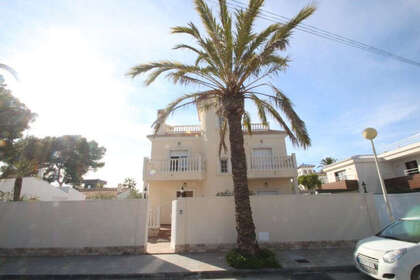 Cluster house for sale in Cabo Roig, Alicante. 