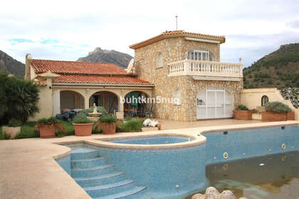 Cluster house for sale in Alicante/Alacant. 