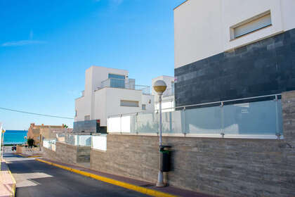 House for sale in Guardamar del Segura, Alicante. 