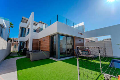 House for sale in Benijófar, Alicante. 