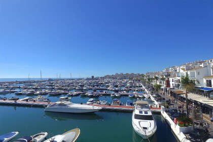 Apartment for sale in Puerto Banús, Málaga. 