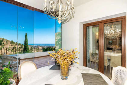 Cluster house for sale in Benahavís, Málaga. 