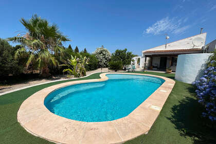 Cluster house for sale in Daya Nueva, Alicante. 