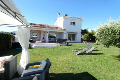 Cluster house for sale in San Pedro de Alcántara, Marbella, Málaga. 