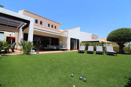 Cluster house for sale in Algorfa, Alicante. 