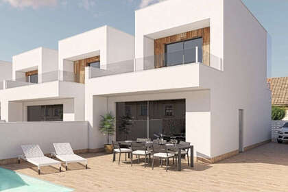 Cluster house for sale in San Pedro del Pinatar, Murcia. 