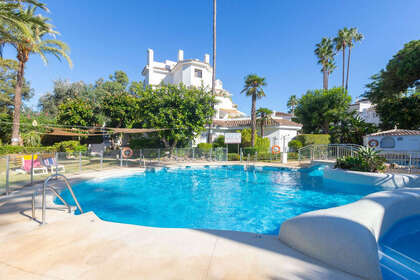 Apartment for sale in Elviria, Marbella, Málaga. 