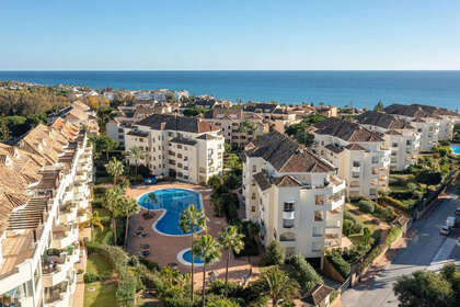Apartment for sale in Elviria, Marbella, Málaga. 
