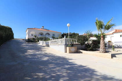 Cluster house for sale in Algorfa, Alicante. 
