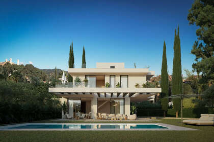 Cluster house for sale in Elviria, Marbella, Málaga. 