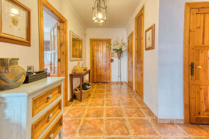 House for sale in Los Boliches, Fuengirola, Málaga. 