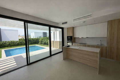 House for sale in Estepona, Málaga. 