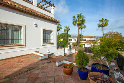 Cluster house for sale in Sotogrande, Cádiz. 