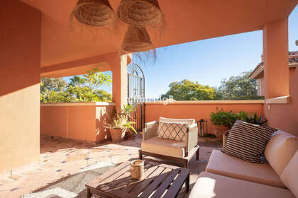 Apartment for sale in Nueva andalucia, Málaga. 