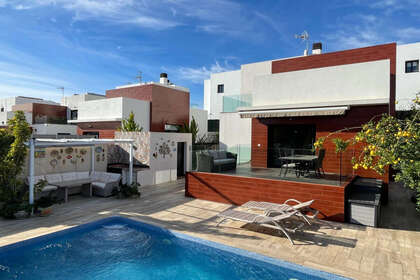 Cluster house for sale in Polop, Alicante. 