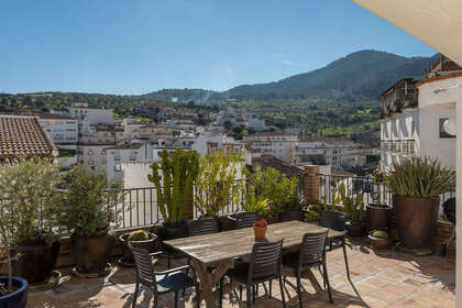 House for sale in Tolox, Málaga. 