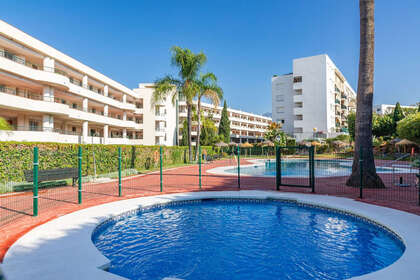 Apartment for sale in Guadalmina, Málaga. 
