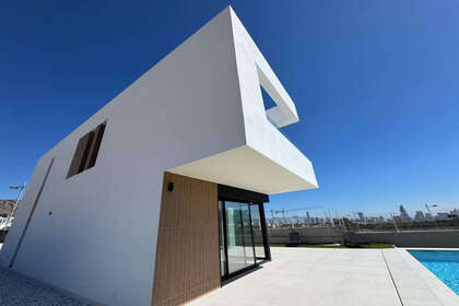 Cluster house for sale in Finestrat, Alicante. 