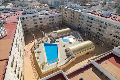 Penthouse for sale in Parque de las Naciones, Torrevieja, Alicante. 