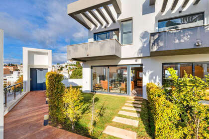 House for sale in Torreblanca, Fuengirola, Málaga. 