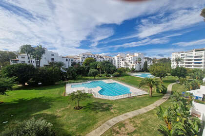Apartment for sale in Puerto Banús, Málaga. 