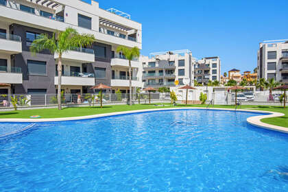 Penthouse for sale in Villamartín, Alicante. 