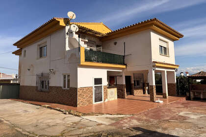 Cluster house for sale in Alhaurín de la Torre, Málaga. 