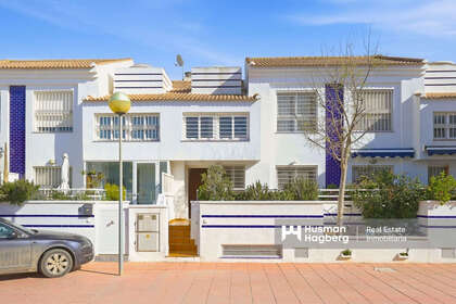 House for sale in Murcia. 