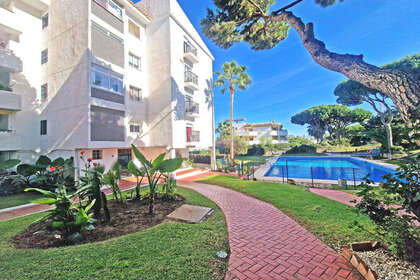 Apartment for sale in Calahonda, Mijas, Málaga. 