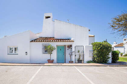 House for sale in Casares, Málaga. 
