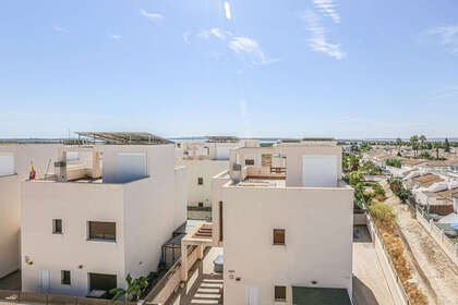 Cluster house for sale in Rojales, Alicante. 
