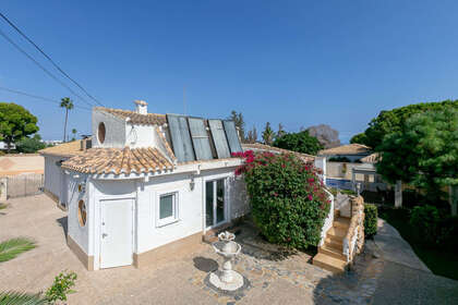 Cluster house for sale in Orihuela-Costa, Alicante. 