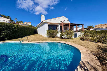 Cluster house for sale in Calahonda, Mijas, Málaga. 