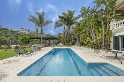 Cluster house for sale in Sotogrande, Cádiz. 