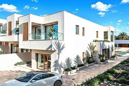 Cluster house for sale in Blue Lagoon, San Miguel de Salinas, Alicante. 