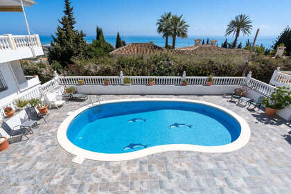 House for sale in Benalmádena, Málaga. 