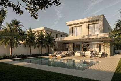 Cluster house for sale in Torrevieja, Alicante. 