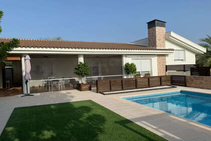 Cluster house for sale in Fortuna, Murcia. 