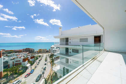 Penthouse for sale in Fuengirola, Málaga. 