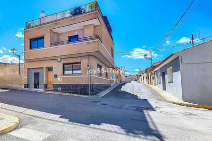 House for sale in Pinoso, Alicante. 