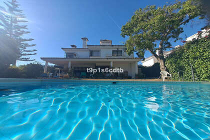 Cluster house for sale in Marbella, Málaga. 