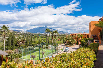 Apartment for sale in Benahavís, Málaga. 