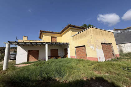 Cluster house for sale in Estepona, Málaga. 