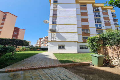 Apartment for sale in Los Boliches, Fuengirola, Málaga. 