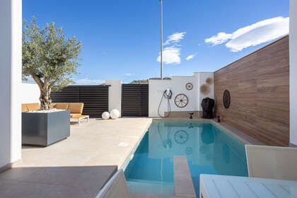Cluster house for sale in Benijófar, Alicante. 