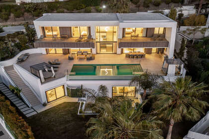 Cluster house for sale in El Paraiso, Estepona, Málaga. 